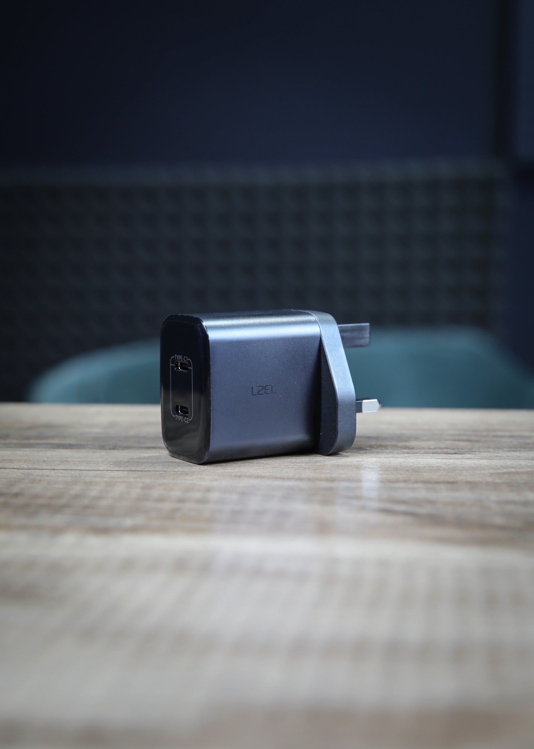 شاحن حائط فائق السرعة من ليزل بقوة 45 واط بمنفذين USB-C بتقنية GaN | أسود شاحن حائط فائق السرعة من ليزل بقوة 45 واط بمنفذين USB-C بتقنية GaN | أسود